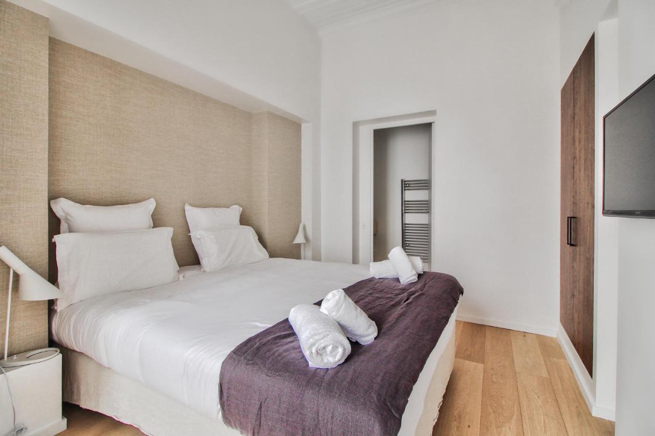 Modern 3bdr/3bth - Louvre Museum/tuileries Apartment Paris